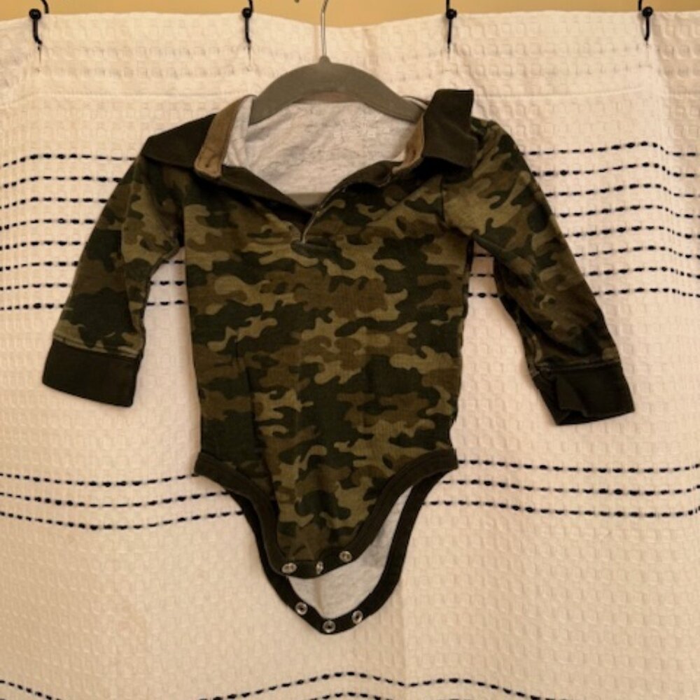 Grananimals Long Sleeve Onsie with Pants - Camo - Size: 12 months